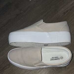 Women's Slip-On Shoes - Cream
